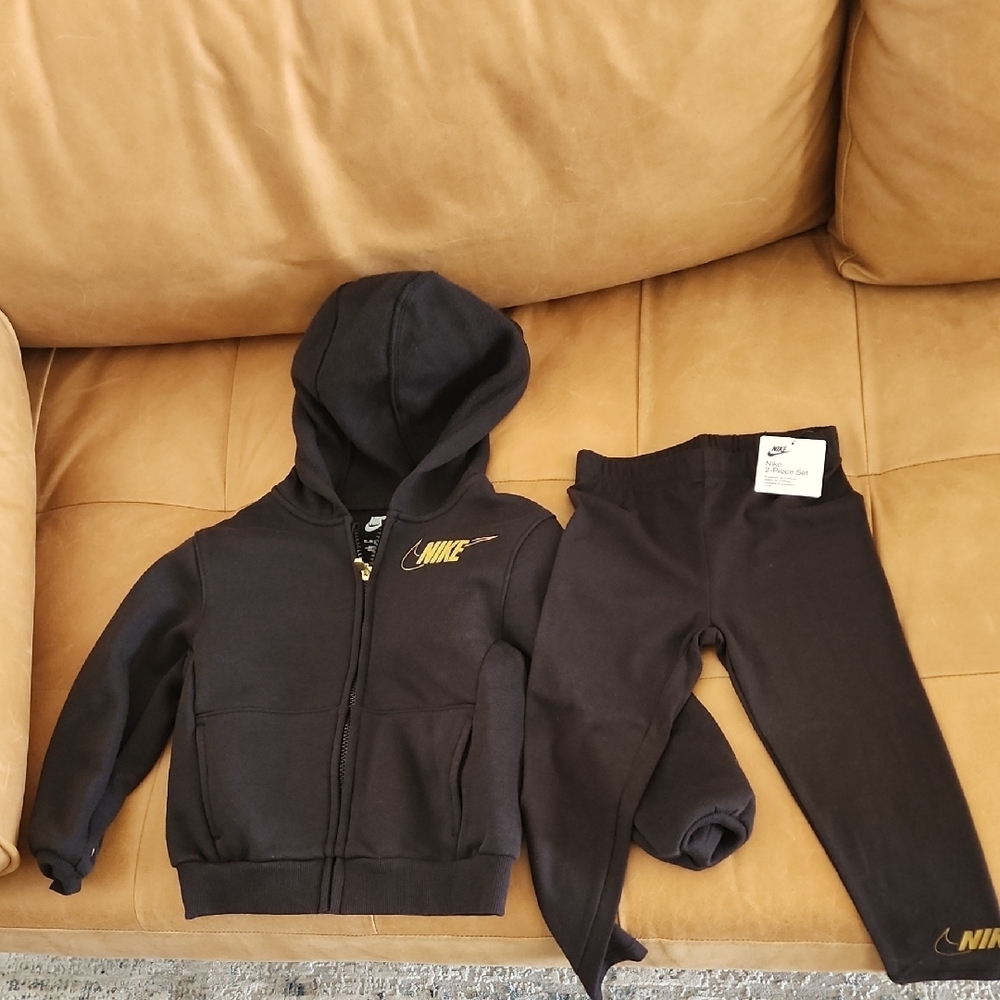 Nike Charcoal 2-Piece Set